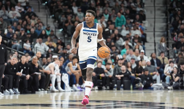 星空体育链接-爱德华兹谈枪击事件：我很爱明尼苏达 我和家人会为每个人祈祷