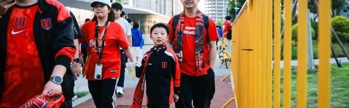 xingkongsports-只是一场足球赛，为何价值高达 1.35 亿元！？